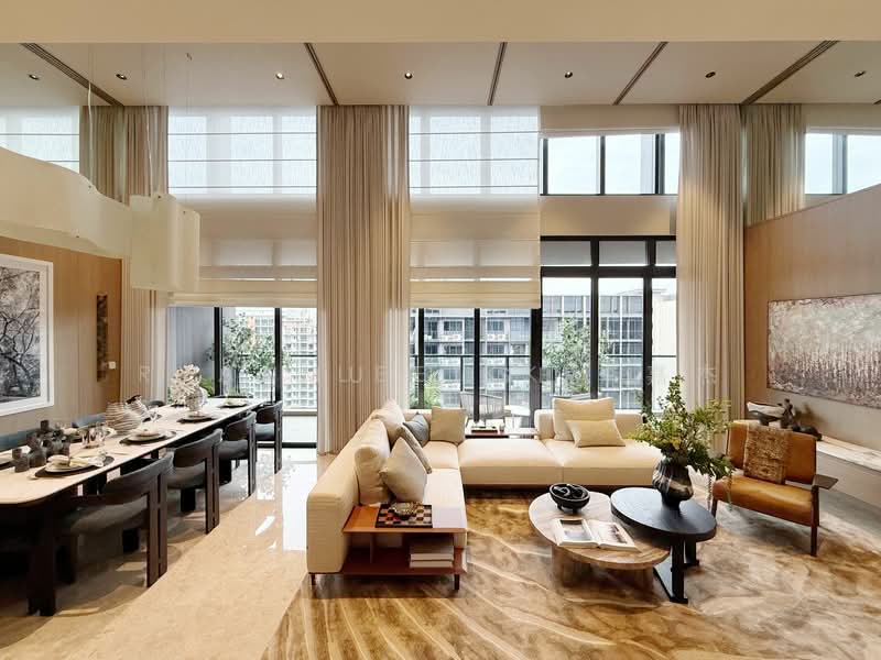 Brand new D15 penthouse, , 5 Bedrooms, 2,691 sqft, Condominium For Sale, by Samuel Seah, 500240489 - Living Room - PropertyGuru.com.sg