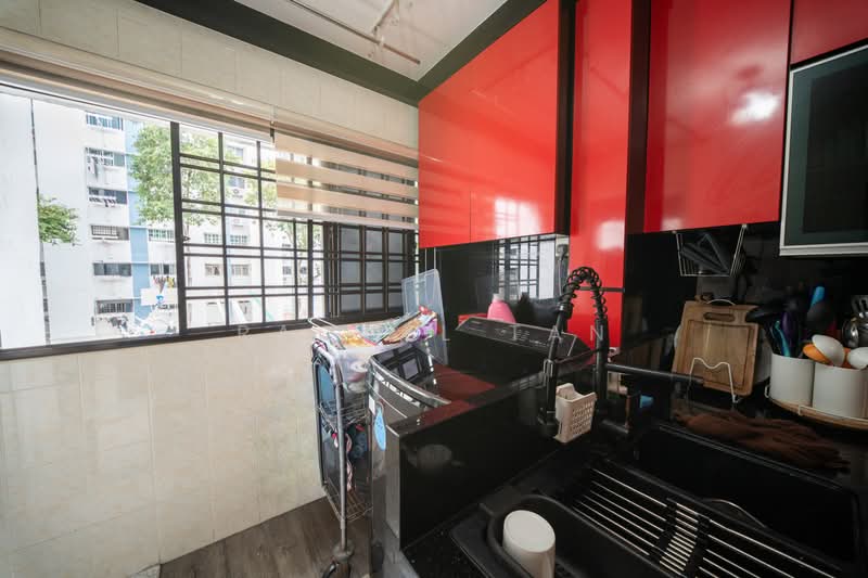 286 Tampines Street 22, 286 Tampines Street 22, 3 Bedrooms, 1,130 sqft, HDB Flat For Sale, by Rachel Tan, 500240490 - Kitchen - PropertyGuru.com.sg