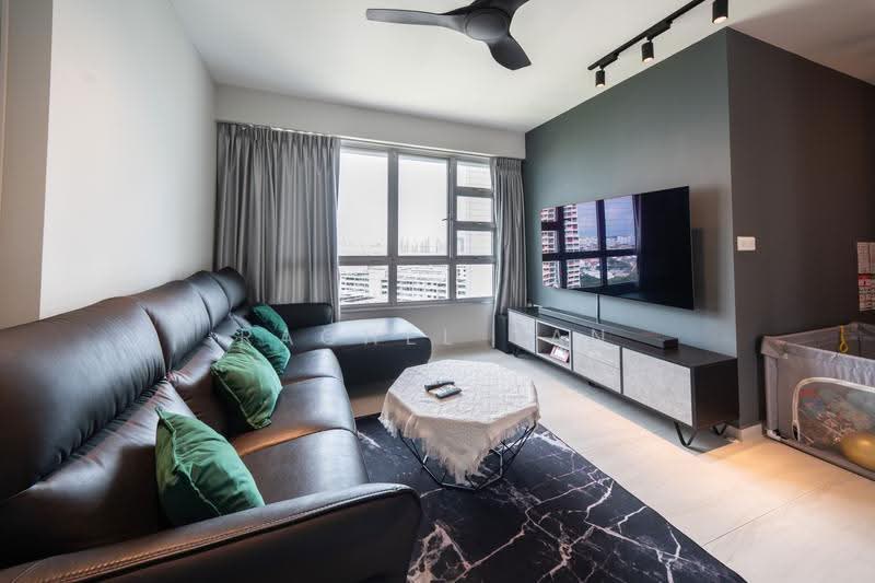 455B Teck Ghee Parkview, 455B Ang Mo Kio Street 44, 3 Bedrooms, 1,001 sqft, HDB Flat For Sale, by Rachel Tan, 500240502 - Living Room - PropertyGuru.com.sg