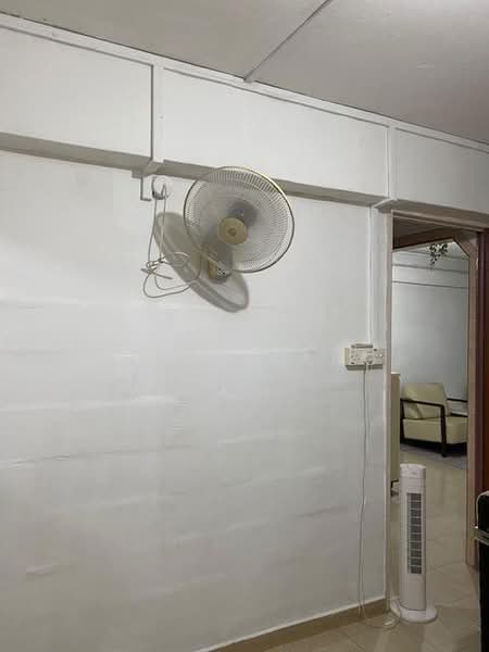 239 Bukit Batok East Avenue 5, 239 Bukit Batok East Avenue 5, Room Rental, 200 sqft, HDB Flat For Rent, by Doris Kang, 500240503 - Interior - PropertyGuru.com.sg