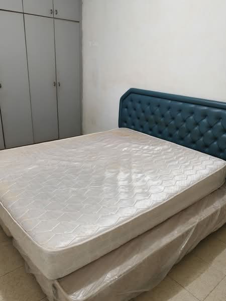 239 Bukit Batok East Avenue 5, 239 Bukit Batok East Avenue 5, Room Rental, 200 sqft, HDB Flat For Rent, by Doris Kang, 500240503 - Bedroom - PropertyGuru.com.sg