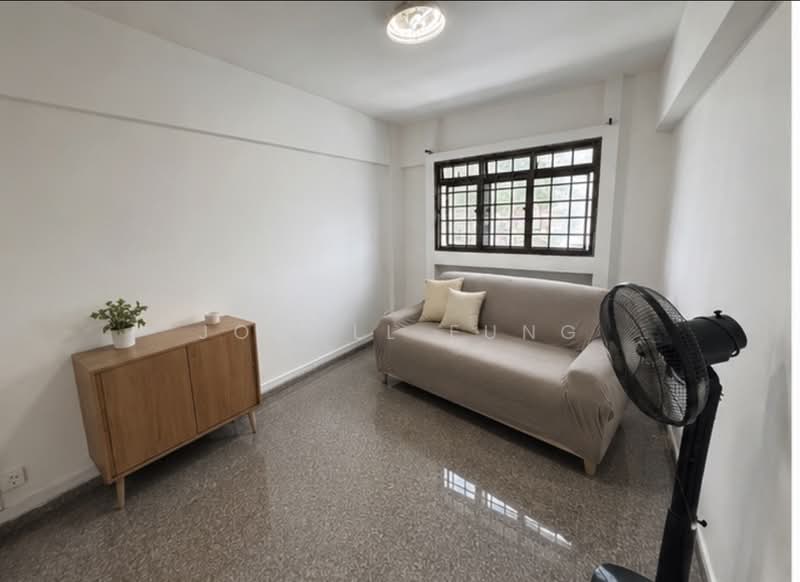 135 Potong Pasir Avenue 3, 135 Potong Pasir Avenue 3, 3 Bedrooms, 1,119 sqft, HDB Flat For Sale, by Jowell Fung, 500240504 - Living Room - PropertyGuru.com.sg