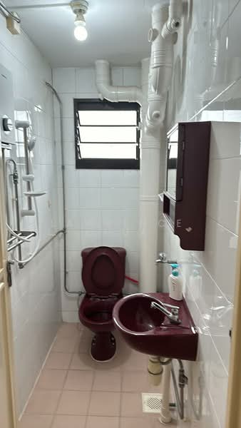 67 Circuit Road, 67 Circuit Road, 2 Bedrooms, 657 sqft, HDB Flat For Rent, by Lawrence Chua, 500240506 - Bathroom - PropertyGuru.com.sg