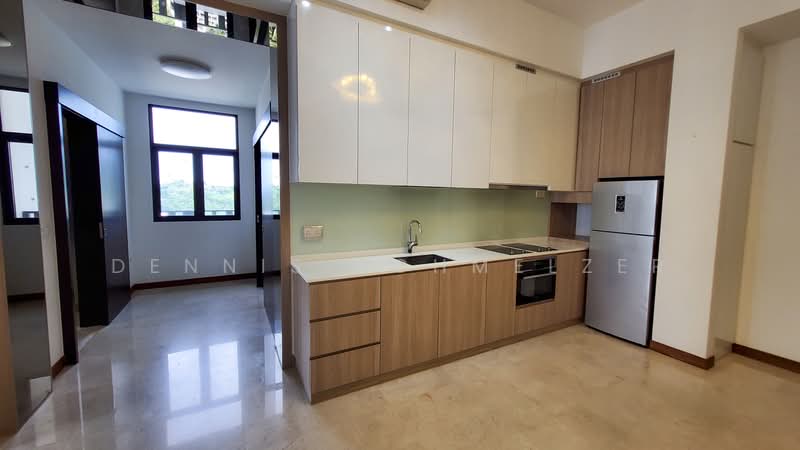 The Hillier, 6 Hillview Rise, 2 Bedrooms, 840 sqft, Condominium For Rent, by Dennis Schmelzer, 500240507 - Kitchen - PropertyGuru.com.sg