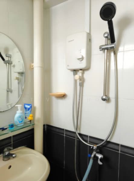 341 Ubi Avenue 1, 341 Ubi Avenue 1, Room Rental, 130 sqft, HDB Flat For Rent, by Steven Choo, 500240509 - Bathroom - PropertyGuru.com.sg
