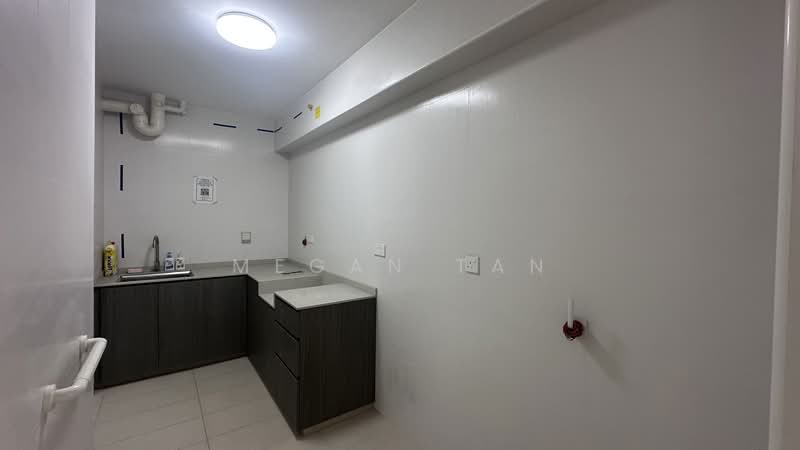 40B Margaret Drive, 40B Margaret Drive, 2 Bedrooms, 678 sqft, HDB Flat For Sale, by Megan Tan, 500240523 - Kitchen - PropertyGuru.com.sg