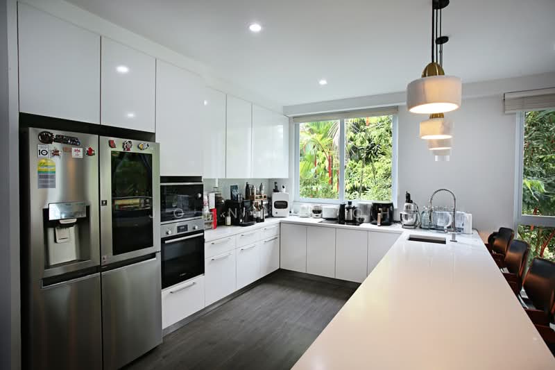 Beautiful home at Hillview Estate, Hillview estate, 6 Bedrooms, 9,000 sqft, Semi-Detached House For Sale, by Johnny Poh, 500240527 - Kitchen - PropertyGuru.com.sg