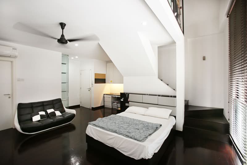 Beautiful home at Hillview Estate, Hillview estate, 6 Bedrooms, 9,000 sqft, Semi-Detached House For Sale, by Johnny Poh, 500240527 - Bedroom - PropertyGuru.com.sg