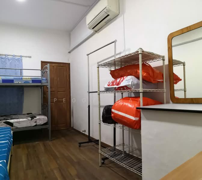 218916, Owen Road, Room Rental, 120 sqft, Walk-up Apartment For Rent, by Peggy Chan, 500240530 - Bedroom - PropertyGuru.com.sg
