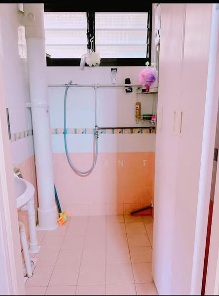 29 Kelantan Road, 29 Kelantan Road, 2 Bedrooms, 796 sqft, HDB Flat For Sale, by Jonathan Fong, 500240535 - Bathroom - PropertyGuru.com.sg