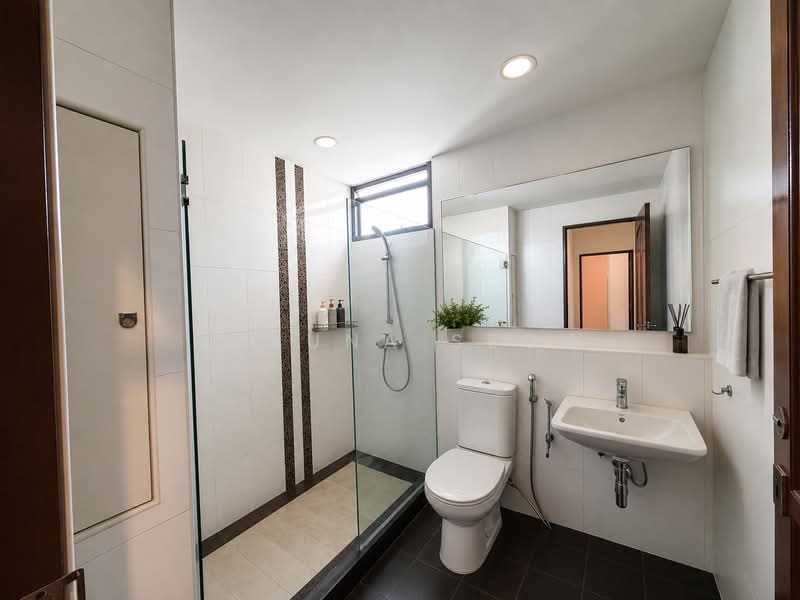 Cashew Heights, 95 Cashew Road, 4 Bedrooms, 1,647 sqft, Condominium For Sale, by Shauna Seow, 500240544 - Bathroom - PropertyGuru.com.sg