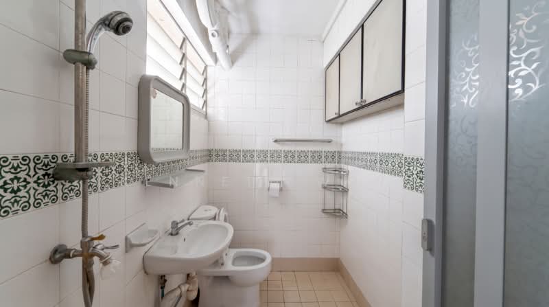 429 Choa Chu Kang Avenue 4, 429 Choa Chu Kang Avenue 4, Dairy Farm / Bukit Panjang / Choa Chu Kang, 3 Bedrooms, 1,335 sqft, HDB Flat For Sale, by Kenneth Wong, 500240556 - Bathroom - PropertyGuru.com.sg