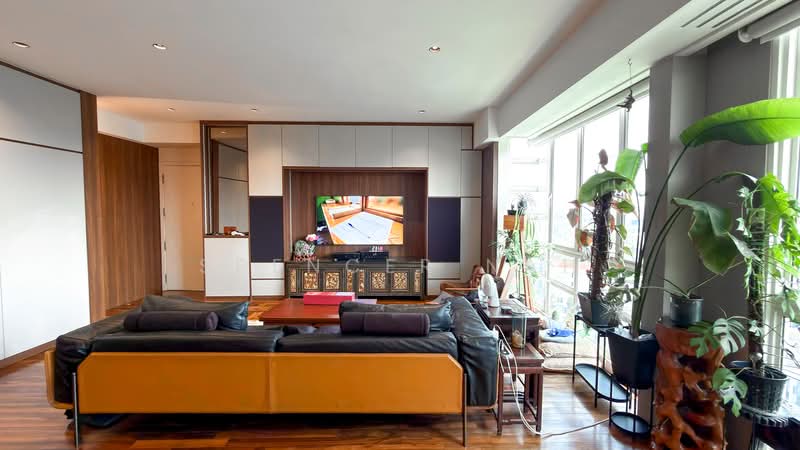 Nicole Green, 68 Guillemard Road, 3 Bedrooms, 2,260 sqft, Apartment For Sale, by Spencer Nah, 500240566 - Living Room - PropertyGuru.com.sg