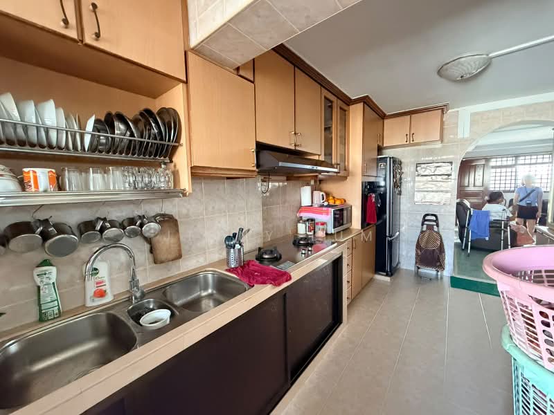 44 Sims Drive, 44 Sims Drive, Room Rental, 150 sqft, HDB Flat For Rent, by Jenny Lum, 500240586 - Kitchen - PropertyGuru.com.sg