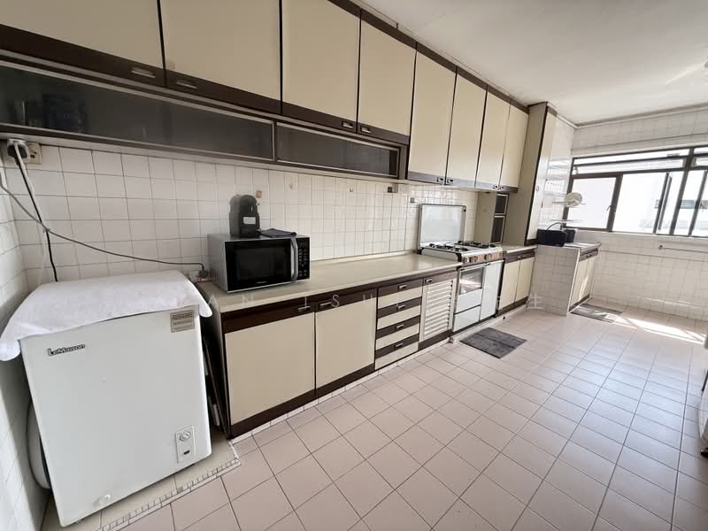 Cheap HDB unit near Aljunied MRT, Paya Lebar Way, 2 Bedrooms, 761 sqft, HDB Flat For Rent, by Alan Tsui 徐先生, 500240607 - Kitchen - PropertyGuru.com.sg