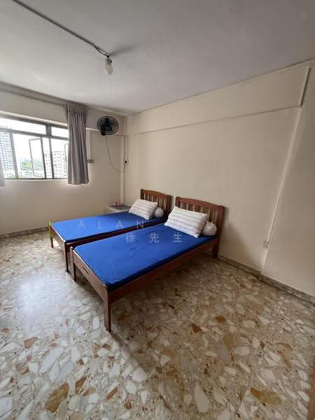 Cheap HDB unit near Aljunied MRT, Paya Lebar Way, 2 Bedrooms, 761 sqft, HDB Flat For Rent, by Alan Tsui 徐先生, 500240607 - Bedroom - PropertyGuru.com.sg