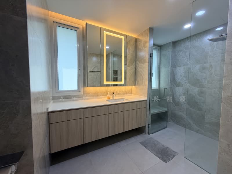 BAYSHORE LANDED | NEWLY RENOVATED SEMI-D, , 5 Bedrooms, 6,000 sqft, Semi-Detached House For Sale, by Lyanne Tan 陈丽颖, 500240609 - Bathroom - PropertyGuru.com.sg