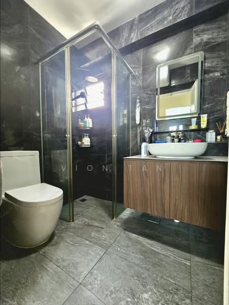 809A Choa Chu Kang Avenue 1, 809A Choa Chu Kang Avenue 1, Dairy Farm / Bukit Panjang / Choa Chu Kang, 3 Bedrooms, 990 sqft, HDB Flat For Sale, by Vion Tan, 500240619 - Bathroom - PropertyGuru.com.sg