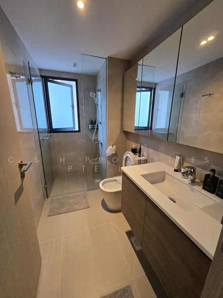 Treasure at Tampines, 57 Tampines Lane, 3 Bedrooms, 840 sqft, Condominium For Sale, by PRISCILLA, 500240634 - Bathroom - PropertyGuru.com.sg