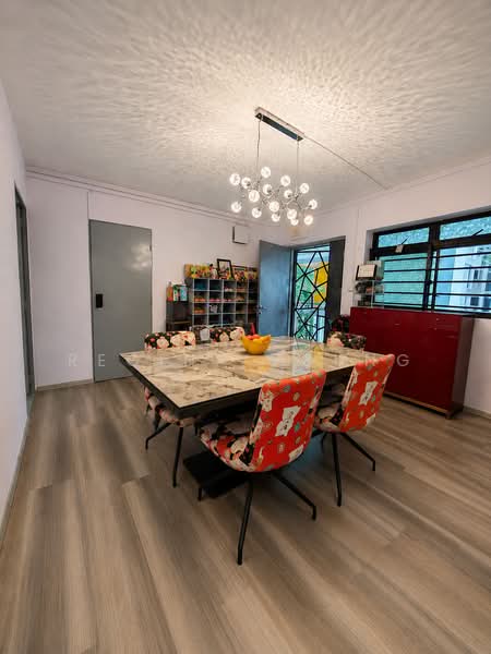 227A Compassvale Drive, 227A Compassvale Drive, 3 Bedrooms, 1,087 sqft, HDB Flat For Sale, by Regina Young, 500240672 - Living Room - PropertyGuru.com.sg