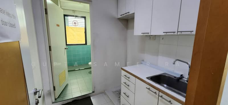 Toh Guan Centre, 21 Toh Guan Road East, 2,433 sqft, Factory / Workshop (B2) For Rent, by Gupta Sameer Raj, 500240684 - Kitchen - CommercialGuru.com.sg