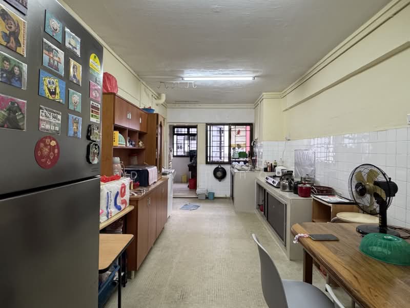 114 Ang Mo Kio Avenue 4, 114 Ang Mo Kio Avenue 4, 2 Bedrooms, 796 sqft, HDB Flat For Sale, by David Ho, 500240692 - Kitchen - PropertyGuru.com.sg