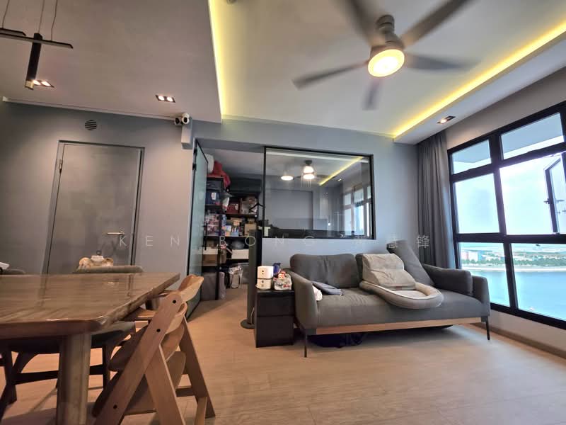 419A Northshore Drive, 419A Northshore Drive, 3 Bedrooms, 1,012 sqft, HDB Flat For Sale, by Ken Bong 黄慧锋, 500240709 - Living Room - PropertyGuru.com.sg