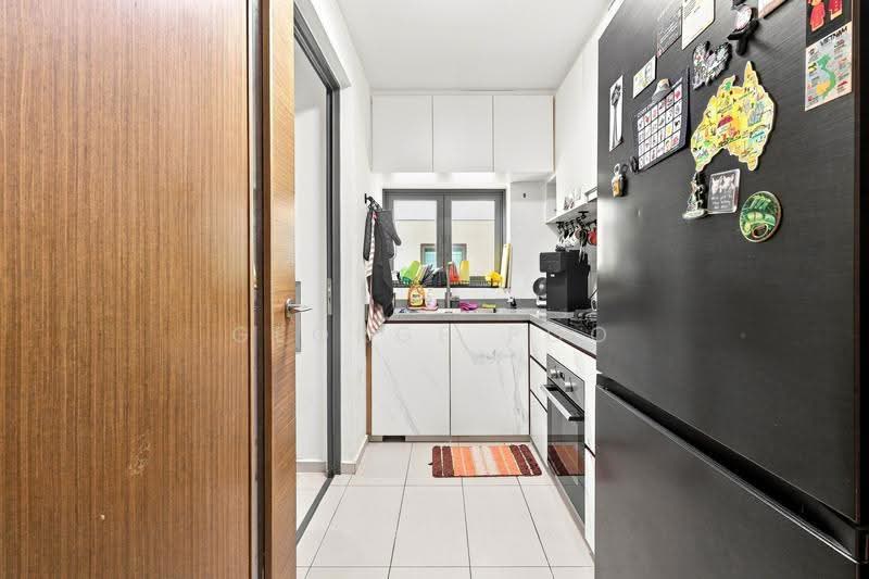 The Topiary, 11 Fernvale Lane, 3 Bedrooms, 1,087 sqft, Condominium For Sale, by George Poo, 500240724 - Kitchen - PropertyGuru.com.sg