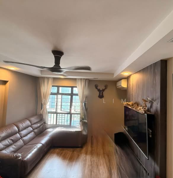 79A Toa Payoh Central, 79A Toa Payoh Central, 3 Bedrooms, 818 sqft, HDB Flat For Sale, by Angie Lim, 500240736 - Living Room - PropertyGuru.com.sg