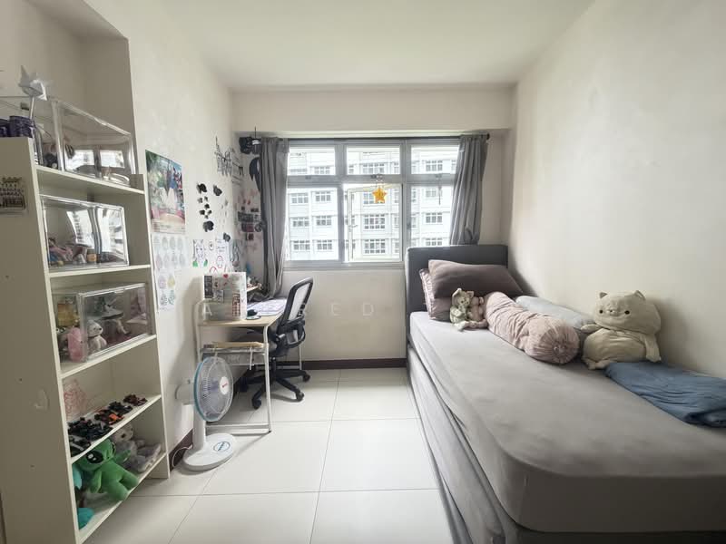 524B Tampines Central 7, 524B Tampines Central 7, 2 Bedrooms, 721 sqft, HDB Flat For Sale, by Alfred Tan, 500240747 - Common Bedroom - PropertyGuru.com.sg