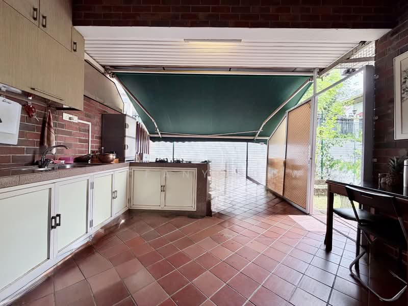 ***NEW!!! SOUTH FACING 2.5 STY THOMSON SEMI-D !!!!, , 6 Bedrooms, 4,500 sqft, Semi-Detached House For Sale, by Tiffany Leow, 500240751 - Kitchen - PropertyGuru.com.sg