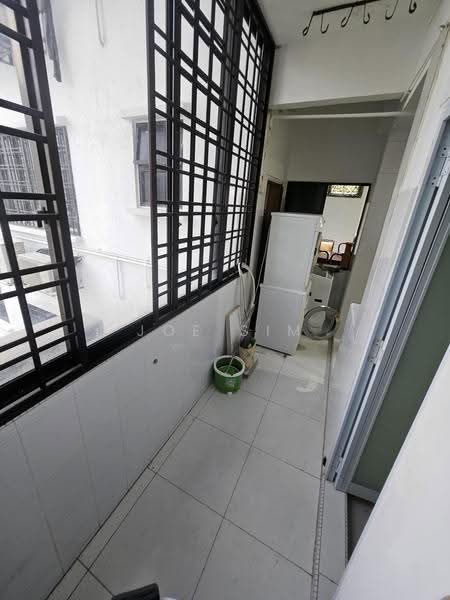 Kim Sia Court, 1 Jalan Jintan, 3 Bedrooms, 1,421 sqft, Apartment For Sale, by Joe Sim, 500240764 - Balcony - PropertyGuru.com.sg