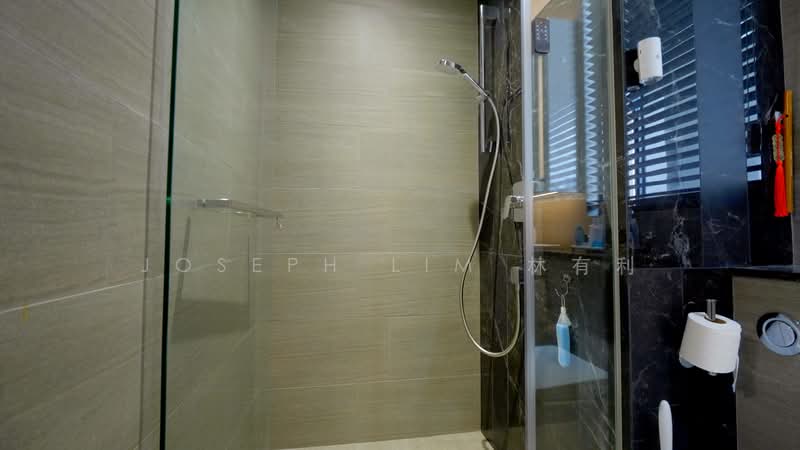 Parc Esta, 822 Sims Avenue, 3 Bedrooms, 1,001 sqft, Condominium For Sale, by Joseph Lim 林有利, 500240771 - Bathroom - PropertyGuru.com.sg