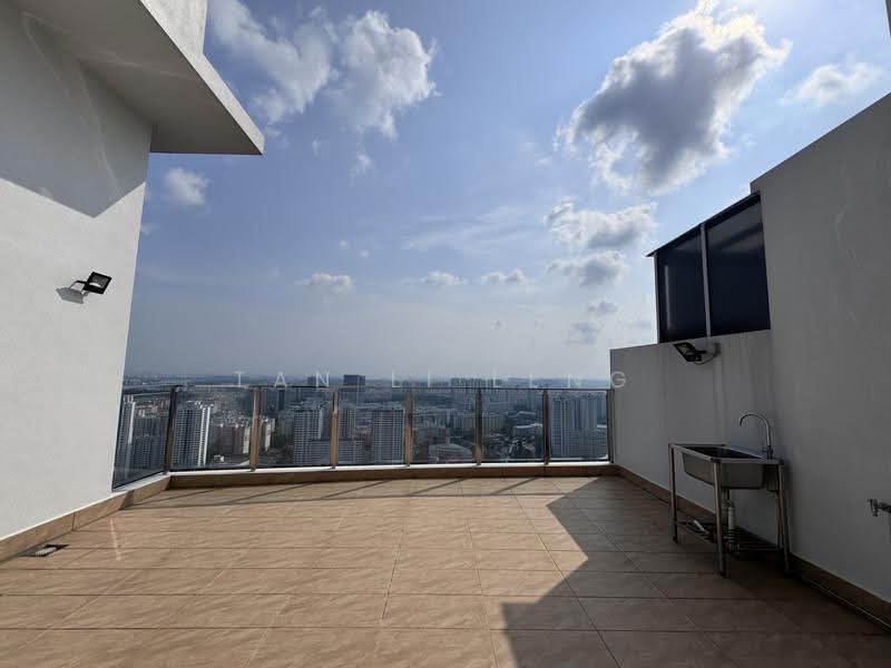 Clover By The Park, 2 Bishan Street 25, 5 Bedrooms, 3,465 sqft, Condominium For Rent, by Tan Li Leng, 500240779 - Balcony - PropertyGuru.com.sg