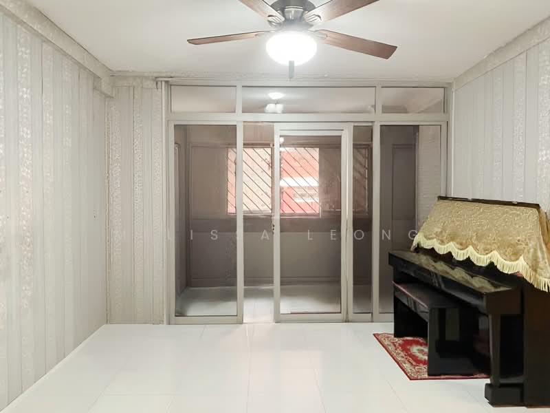 4 Toh Yi Drive, 4 Toh Yi Drive, 4 Bedrooms, 1,313 sqft, HDB Flat For Sale, by Melissa Leong, 500240798 - Living Room - PropertyGuru.com.sg