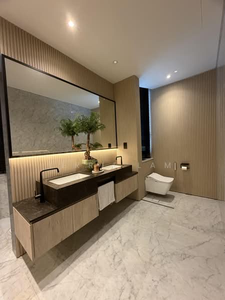 Jervois Road Tanglin Road River valley Road Chatsworth Road Bishopsgate Road, Jervois Road Tanglin Road River valley Road Chatsworth Road Bishopsgate Road, 4 Bedrooms, 4,833 sqft, Semi-Detached House For Sale, by Terrie Lam, 500240807 - Bathroom - PropertyGuru.com.sg
