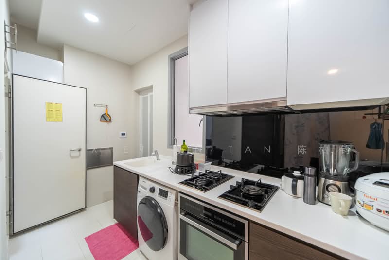 Horizon Residences, 41 Pasir Panjang Hill, 3 Bedrooms, 1,356 sqft, Condominium For Sale, by Felix Ethan Tan 陈柏钧, 500240824 - Kitchen - PropertyGuru.com.sg