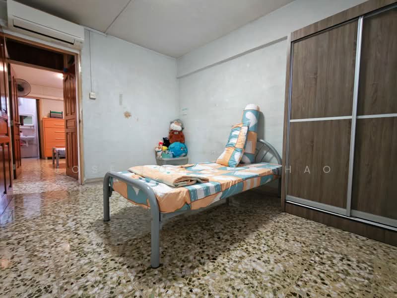 23 Hougang Avenue 3, 23 Hougang Avenue 3, 2 Bedrooms, 785 sqft, HDB Flat For Sale, by Jose Loh Zhenhao, 500240825 - Bedroom - PropertyGuru.com.sg