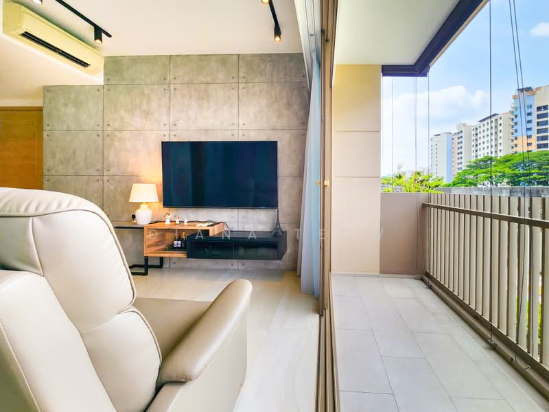The Vales, , 3 Bedrooms, 904 sqft, Condominium For Sale, by Diana Teow, 500240827 - Living Room - PropertyGuru.com.sg
