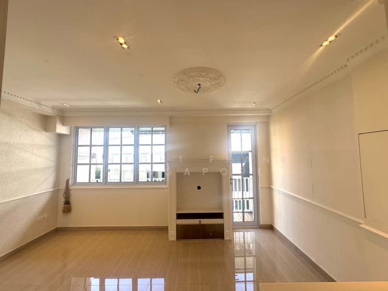 Suites@Braddell, 56 Braddell Road, Macpherson / Potong Pasir, 1 Bedroom, 420 sqft, Apartment For Sale, by GWEN LIM, 500240834 - Living Room - PropertyGuru.com.sg