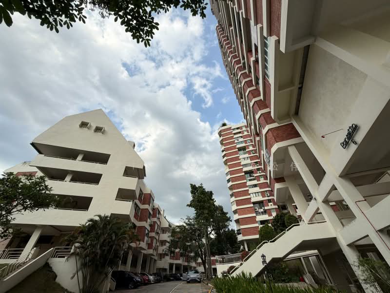 Pandan Valley, 1 Pandan Valley, Clementi Park / Upper Bukit Timah, 4 Bedrooms, 2,239 sqft, Condominium For Sale, by Javis Tan 陈松伟, 500240837 - Exterior - PropertyGuru.com.sg
