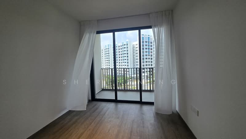 Norwood Grand, , 4 Bedrooms, 1,313 sqft, Condominium For Sale, by Sherilyn Ng, 500240841 - Balcony - PropertyGuru.com.sg