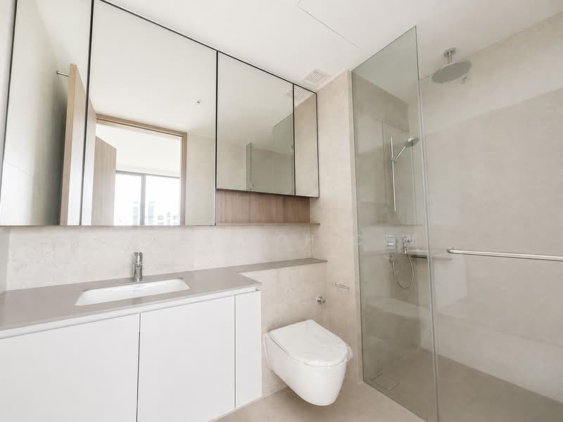 Norwood Grand, 8 Champions Way, 3 Bedrooms, 904 sqft, Condominium For Sale, by Alex Toh C W, 500240848 - Bathroom - PropertyGuru.com.sg