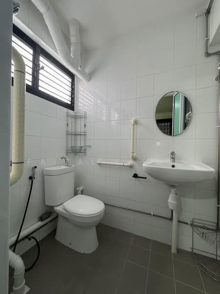 742 Bedok Reservoir Road, 742 Bedok Reservoir Road, Bedok / Upper East Coast, Room Rental, 100 sqft, HDB Flat For Rent, by Faizal Kasmin, 500240849 - Bathroom - PropertyGuru.com.sg