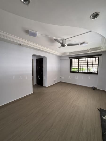 742 Bedok Reservoir Road, 742 Bedok Reservoir Road, Bedok / Upper East Coast, Room Rental, 100 sqft, HDB Flat For Rent, by Faizal Kasmin, 500240849 - Living Room - PropertyGuru.com.sg