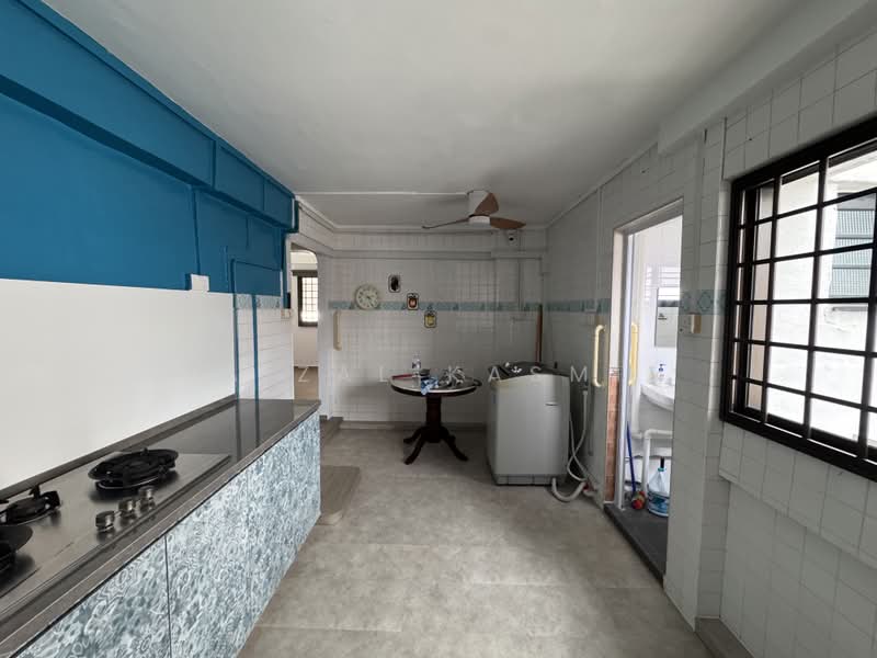 742 Bedok Reservoir Road, 742 Bedok Reservoir Road, Bedok / Upper East Coast, Room Rental, 100 sqft, HDB Flat For Rent, by Faizal Kasmin, 500240849 - Kitchen - PropertyGuru.com.sg