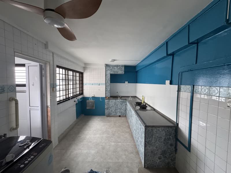 742 Bedok Reservoir Road, 742 Bedok Reservoir Road, Bedok / Upper East Coast, Room Rental, 100 sqft, HDB Flat For Rent, by Faizal Kasmin, 500240849 - Kitchen - PropertyGuru.com.sg