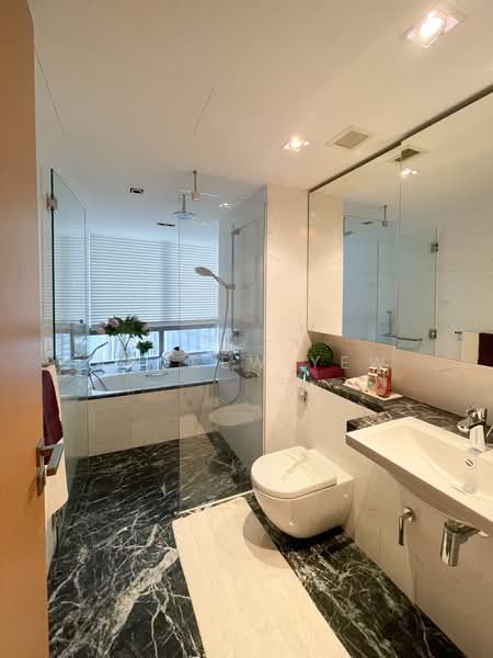 One Shenton, 1 Shenton Way, 4 Bedrooms, 5,350 sqft, Condominium For Sale, by Andrew Yew, 500240867 - Bathroom - PropertyGuru.com.sg