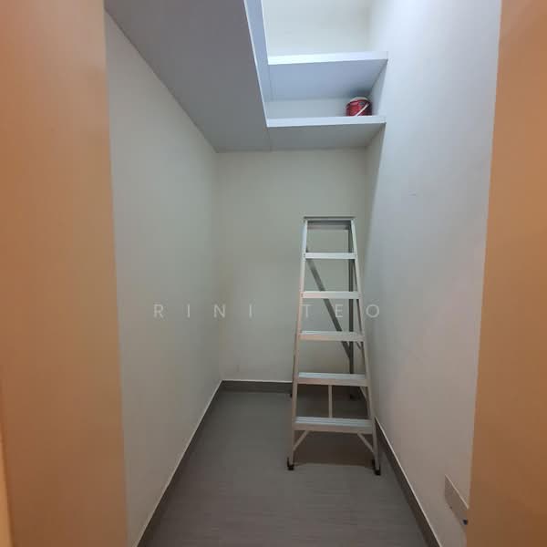 Viz at Holland, 221 Queensway, 3 Bedrooms, 947 sqft, Condominium For Sale, by Rini Teo, 500240876 - Interior - PropertyGuru.com.sg