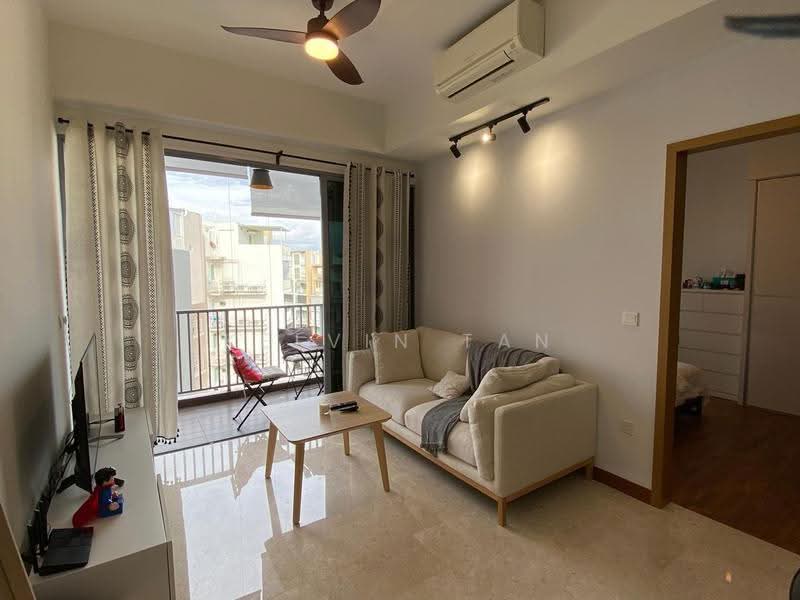 Seastrand, 1 Pasir Ris Link, 1 Bedroom, 570 sqft, Condominium For Sale, by Kelvin Tan, 500240895 - Living Room - PropertyGuru.com.sg